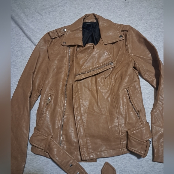 Forever  21 tan faux leather jacket size small - Picture 4 of 5
